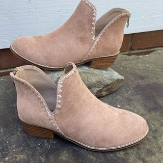 Camel Spice It Up Boots