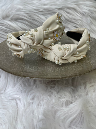 Cream Flower Pearl Daisy Charm Headband