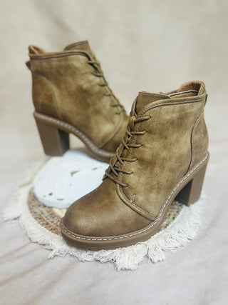 Broomstick Tan Heel Boots