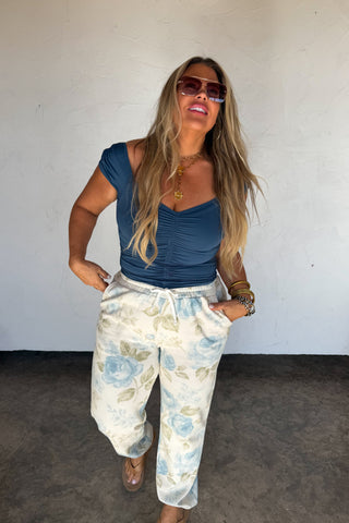 OUT AND ABOUT CAP SLEEVE TOP