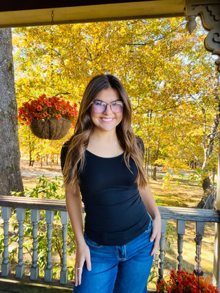 Black Women’s Seamless Reversible V-Neck Short Sleeve Top