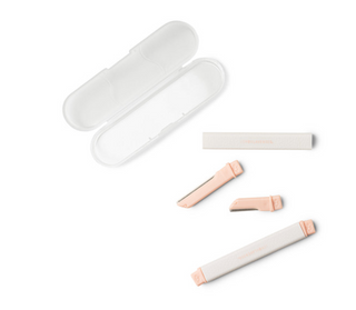 Fuzz Off Dermaplaner Facial Razor